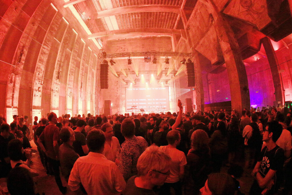 Lass dir keine Party im Berghain entgegen