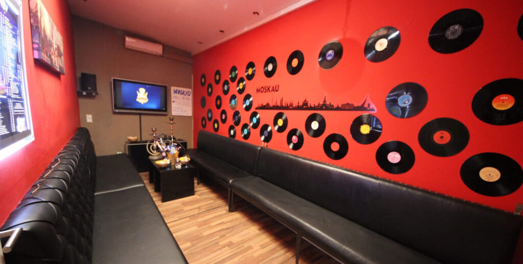 In der besten Karaoke-Bar King Karaoke Berlin ist für jeden was dabei